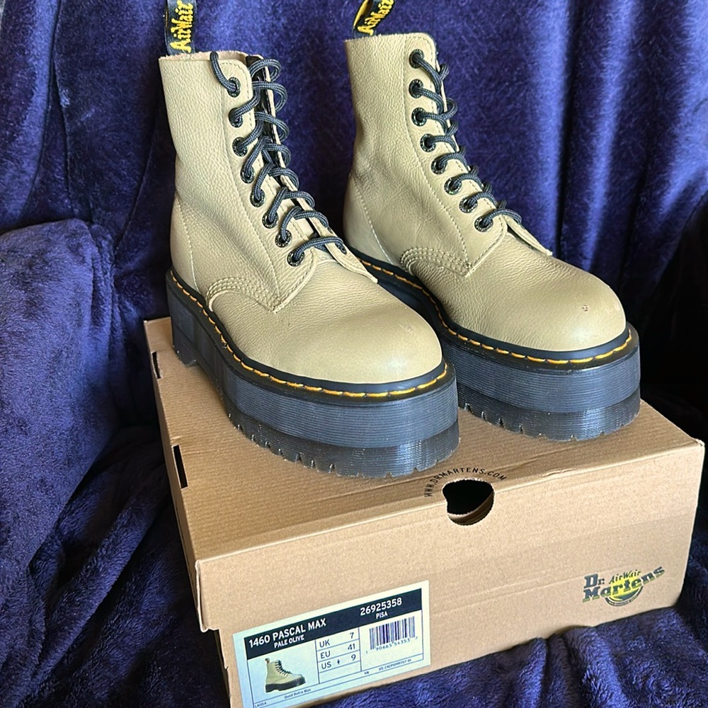 Dr. Martens 1460 Max Leather Platform Boots